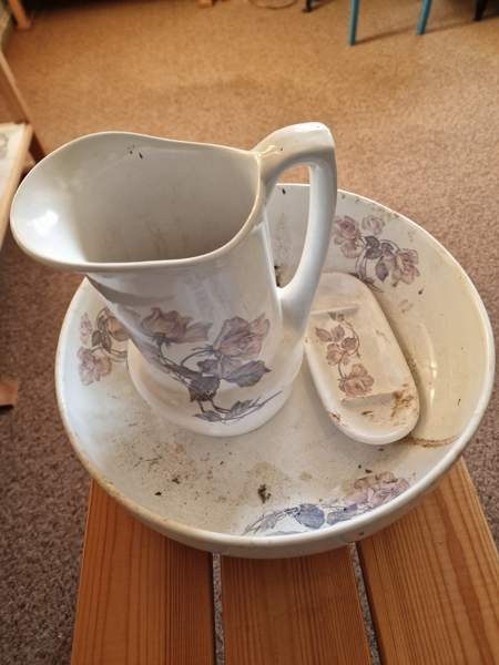 Pesukomuutin astiat Турку - изображение 1