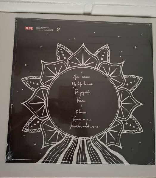 Einvigi : Yö Kulje Kanssani LP Jyväskylä - valokuva 2