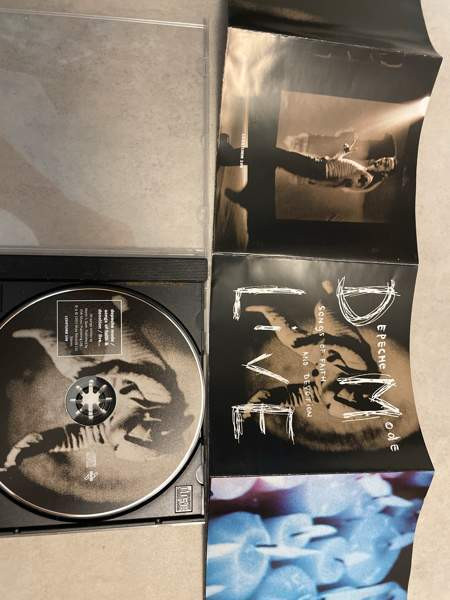 Depeche Mode-Velvet Revolver-Elvis jne Helsinki - valokuva 6