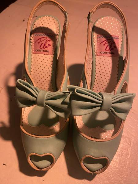 PIN up couture korkkarit, käyttämättömät Jaervenpaeae – foto 1