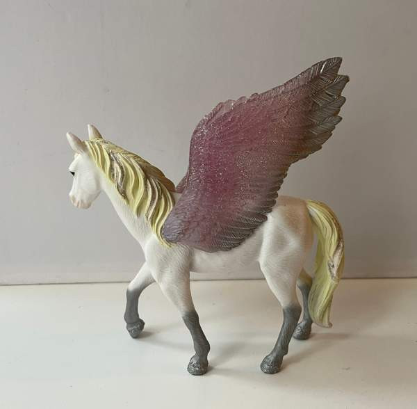 Schleich  Aamuaurinko Pegasos hevonen Turku - valokuva 3