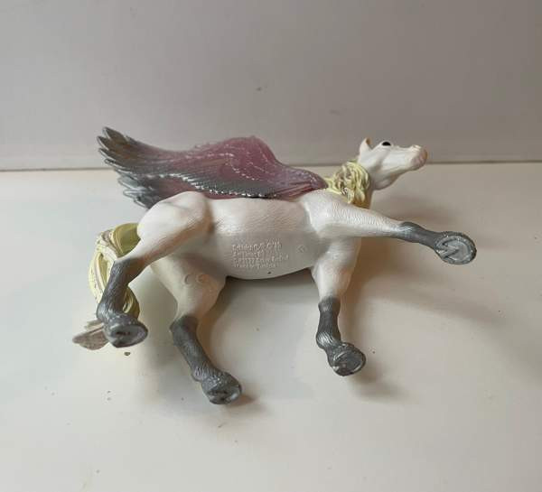 Schleich  Aamuaurinko Pegasos hevonen Turku - photo 4