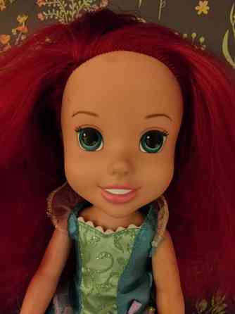 Disney Ariel nukke Aura