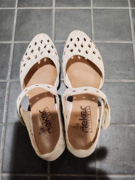 Valkoiset Rieker kengät Оулу - изображение 1