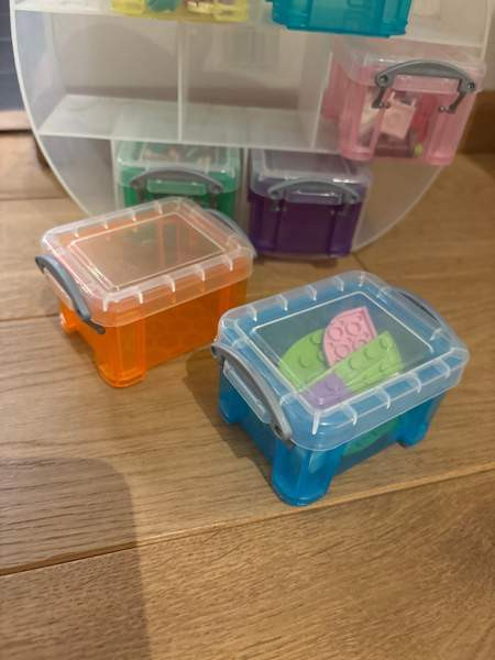 Omenan muotoinen lokerikko laatikoilla Kauniainen - изображение 2