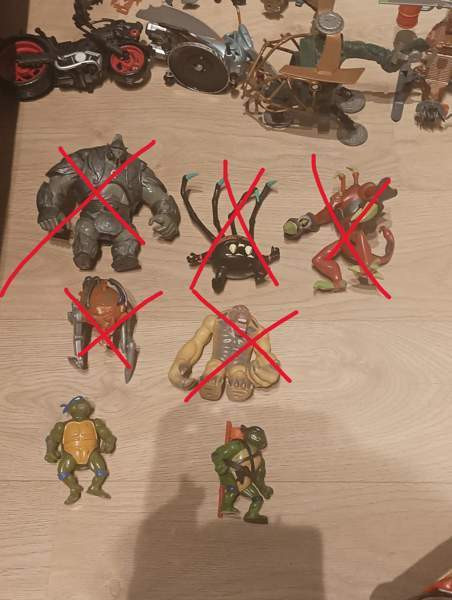 Myydään turtles figuurit. Uusikaupunki - valokuva 1