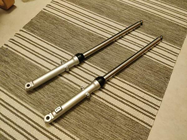 Uudet 700mm etuiskarit Рованиеми - изображение 1