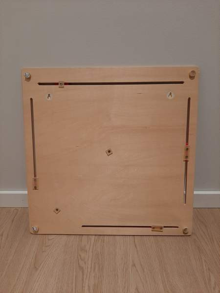 Puinen kalenterikello Jyvaeskylae – foto 2