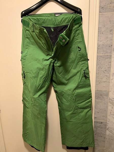 Halti talvihousut koko L Espoo - photo 1