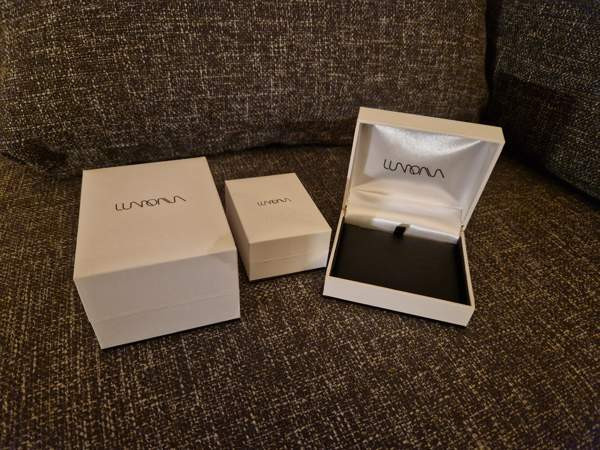 Lumoava Hertta korvakorut ja rannekoru Vantaa – foto 4