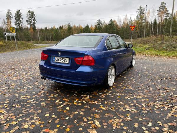 BMW 330 Hämeenkoski - valokuva 5