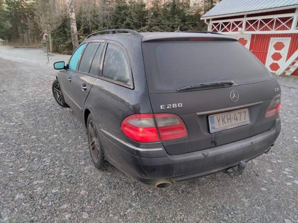 Mercedes-Benz E Lapinlahti - valokuva 4