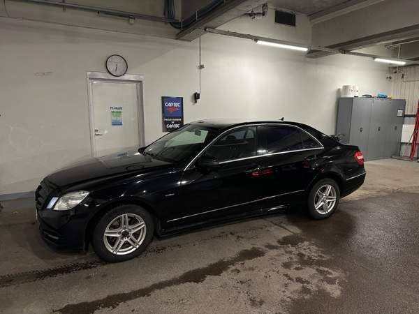 Mercedes-Benz E Raahe - valokuva 1