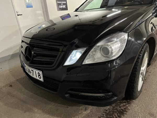 Mercedes-Benz E Raahe - valokuva 5