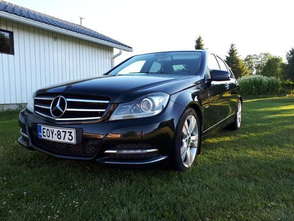 Mercedes-Benz C Kuusamo - valokuva 5