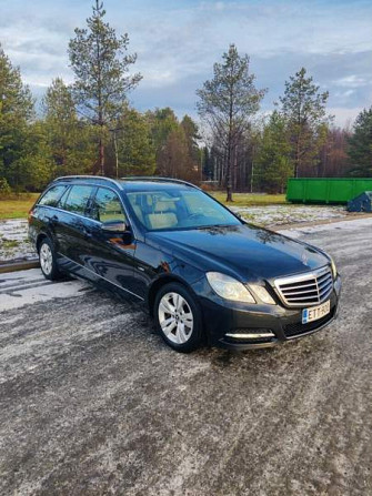 Mercedes-Benz E Oulu - valokuva 2