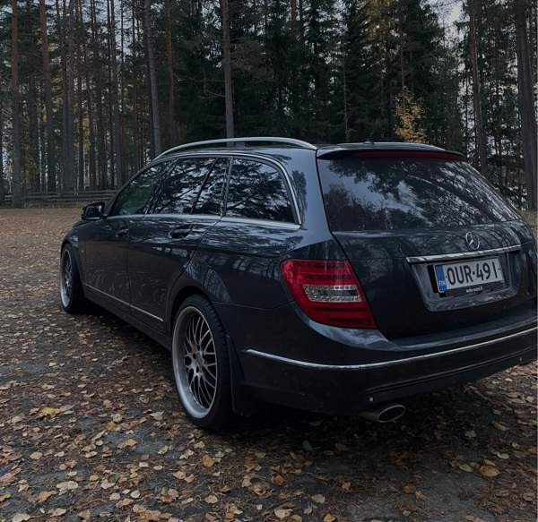 Mercedes-Benz C Тампере - изображение 2