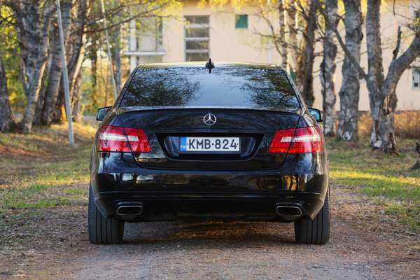 Mercedes-Benz E Rovaniemi - valokuva 3