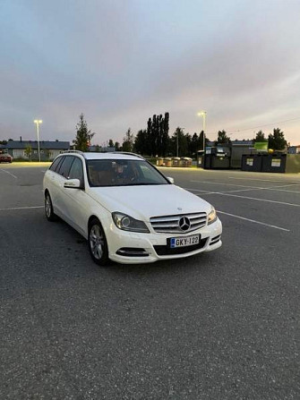 Mercedes-Benz C Maalahti - valokuva 2