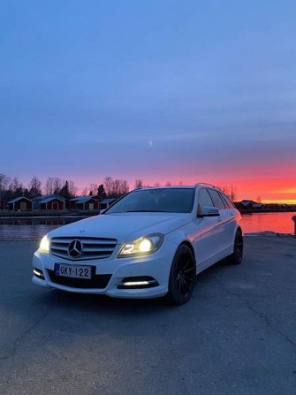 Mercedes-Benz C Maalahti - valokuva 1