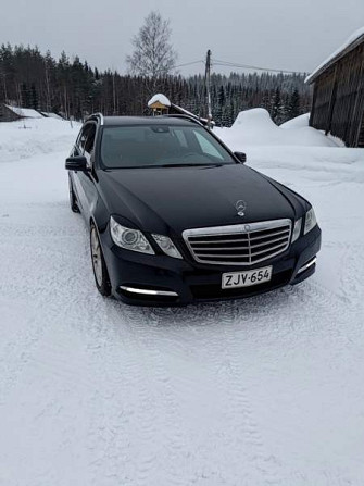 Mercedes-Benz E Kaavi - valokuva 2