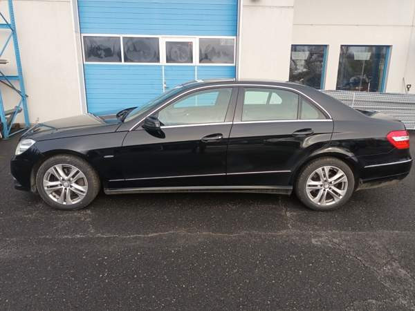 Mercedes-Benz E Hyvinkää - valokuva 2