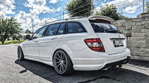 Mercedes-Benz C Uusikaarlepyy - valokuva 1