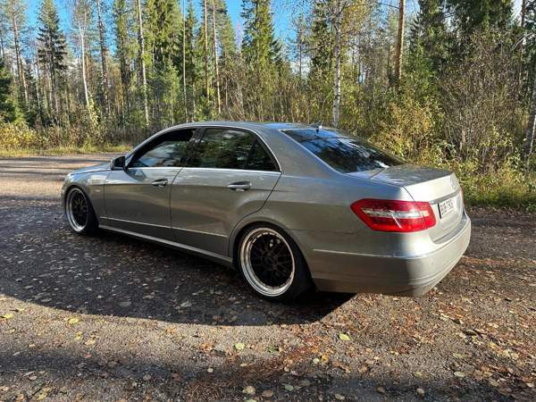 Mercedes-Benz E Laihia – foto 2