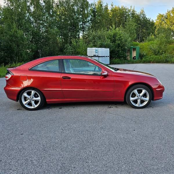 Mercedes-Benz C Kuopio - valokuva 7