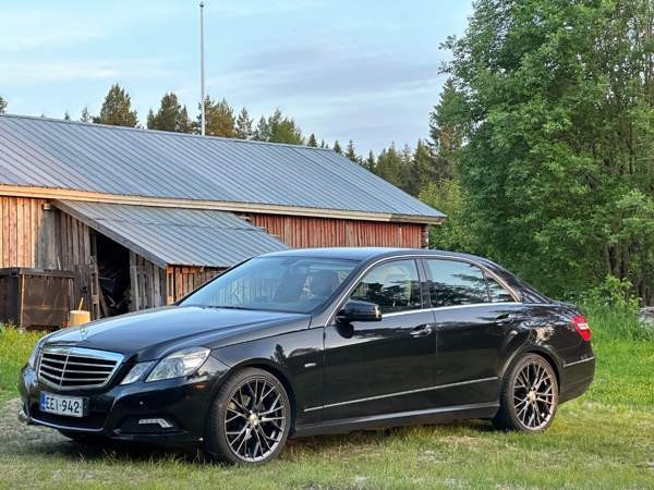 Mercedes-Benz E Raahe - valokuva 2