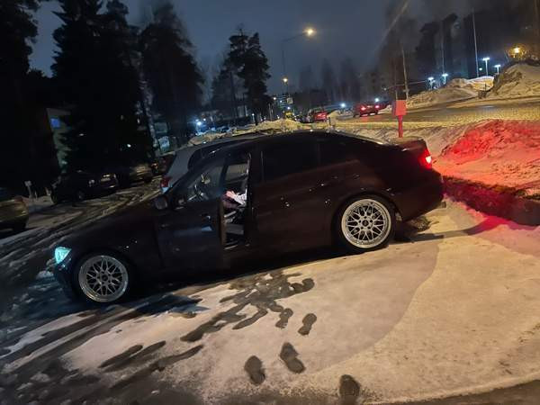 BMW 320 Kuopio - valokuva 5