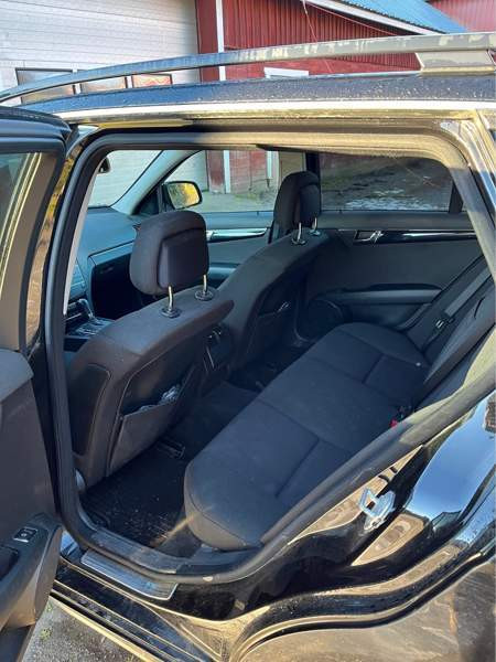 Mercedes-Benz C Ylihärmä – foto 7