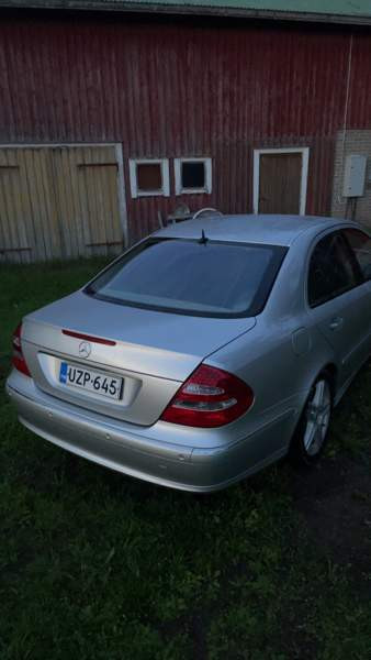 Mercedes-Benz E Oripää - valokuva 3
