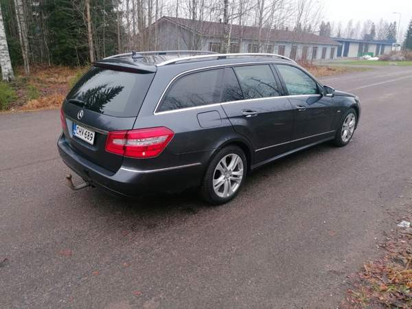 Mercedes-Benz E Хювинкяя - изображение 3