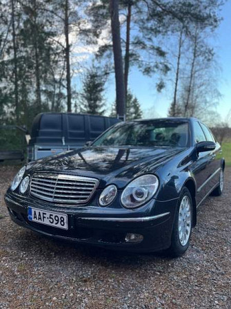 Mercedes-Benz E Vihti - valokuva 1