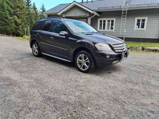 Mercedes-Benz ML Luga