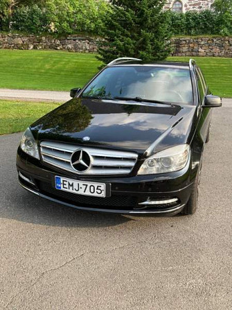 Mercedes-Benz C Sarov - valokuva 4