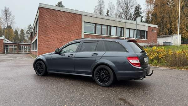 Mercedes-Benz C Espoo - valokuva 4