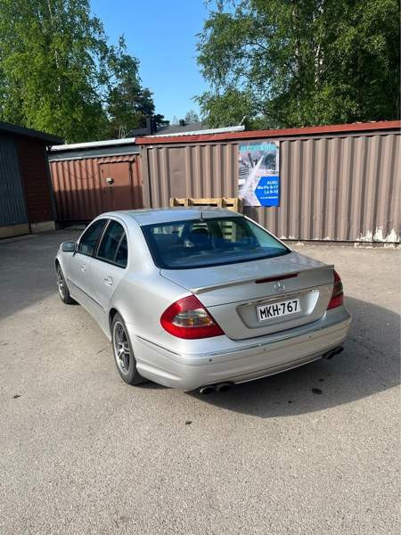 Mercedes-Benz E Vantaa - valokuva 3