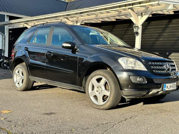 Mercedes-Benz ML Ilmajoki - valokuva 6