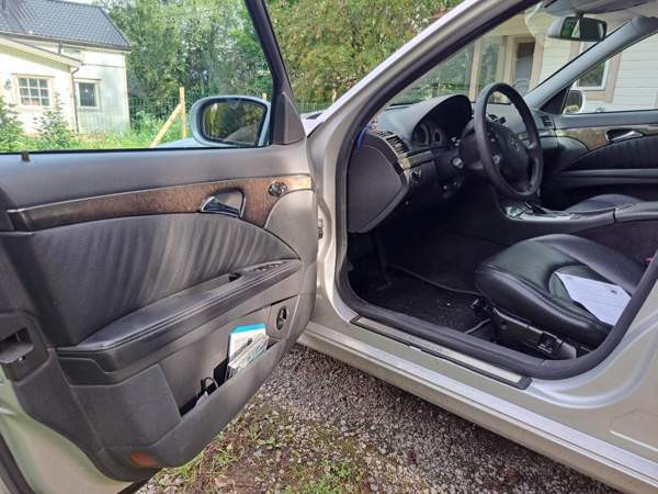 Mercedes-Benz E Lempaeaelae - photo 6