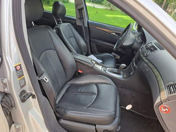 Mercedes-Benz E Lempaeaelae - photo 5