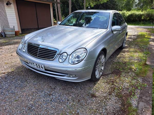 Mercedes-Benz E Lempaeaelae - photo 2