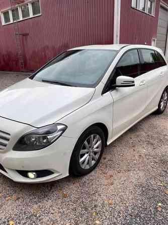 Mercedes-Benz B Jaervenpaeae