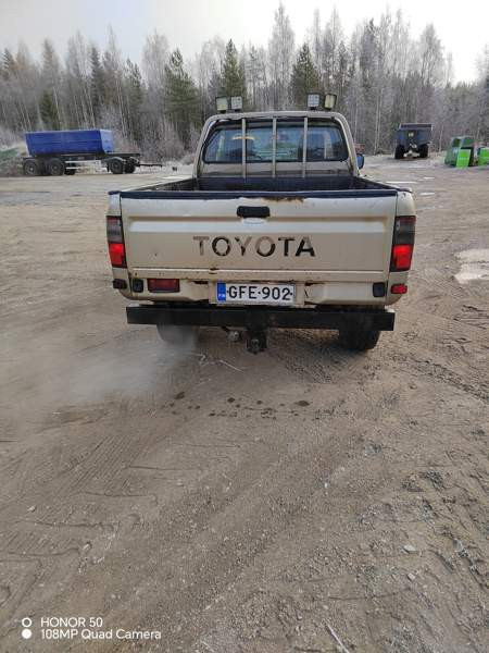 Toyota Hilux Kivijärvi - изображение 5
