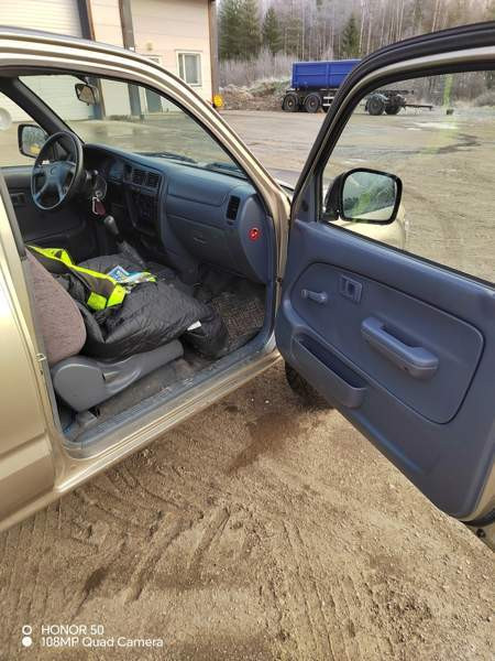 Toyota Hilux Kivijärvi - изображение 7