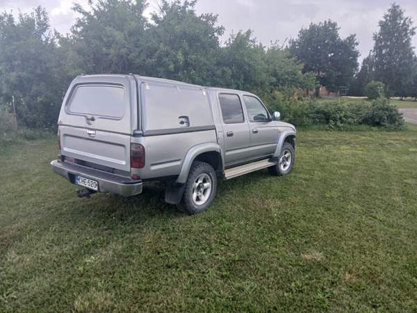 Toyota Hilux Kitee - изображение 5