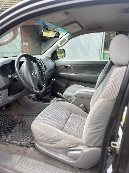 Toyota Hilux Уусикаупунки - изображение 3
