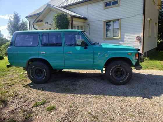 Toyota Land Cruiser Lodeynoye Pole