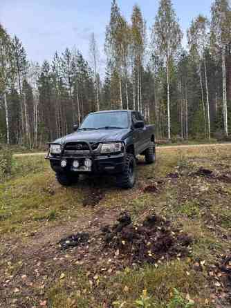 Toyota Hilux Каяни